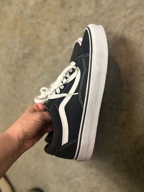 Classic Women’s Black & White Vans